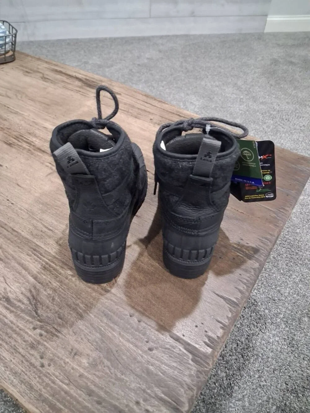Kamik Sienna Mid 2 Winter Boots – Black / Dark Gray – Size 7 (NWT)